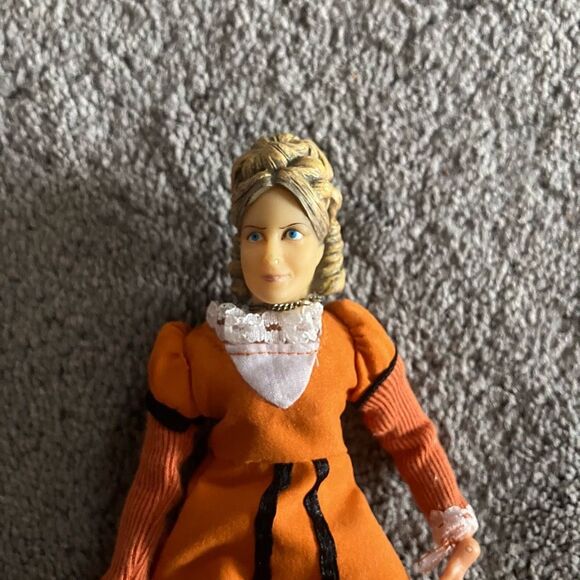 DARK SHADOWS ANGELIQUE BOUCHARD FIGURE 8” RARE MEGO - Picture 2 of 7